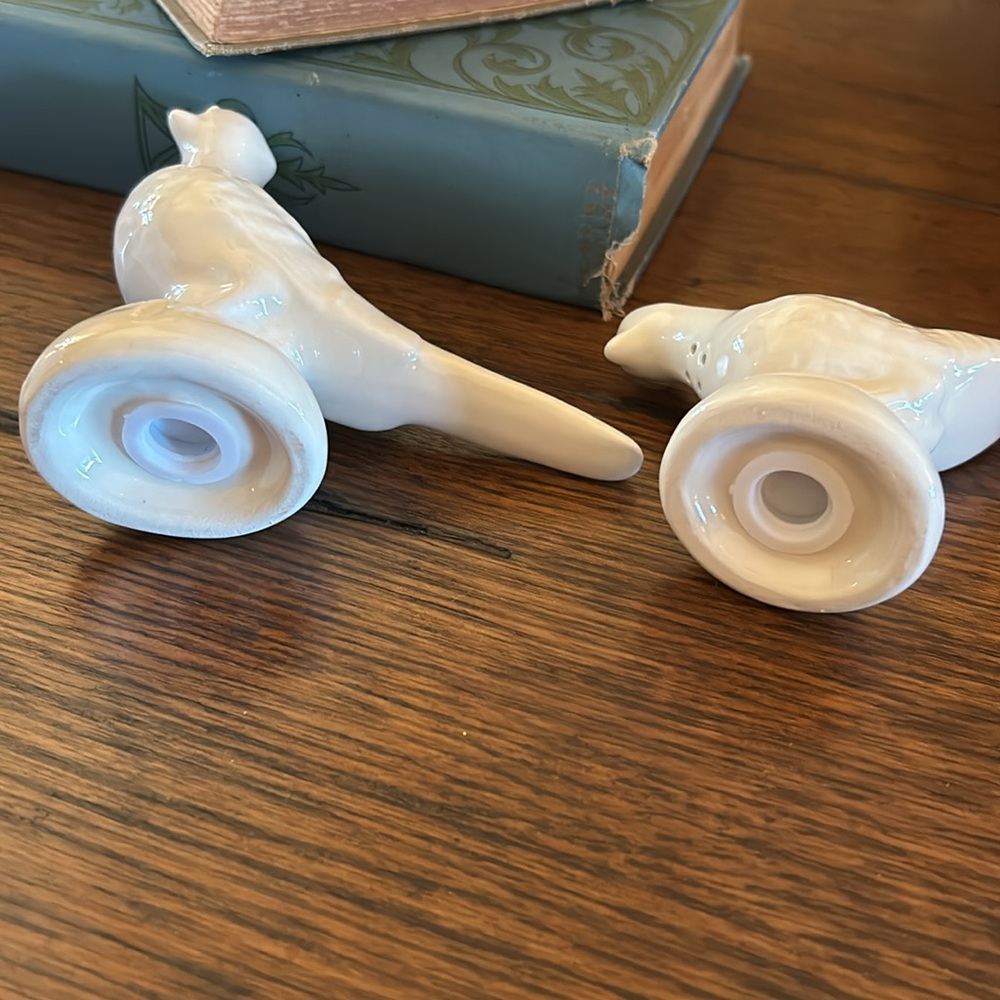 White Ceramic Pheasant Salt & Pepper Shakers - Picture 3 of 5